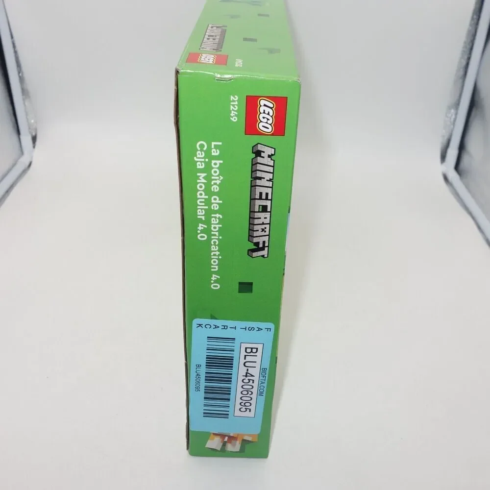 NEW LEGO Minecraft The Crafting Box 4.0 21249 Fortress Cat House Factory Sealed - Picture 7 of 9
